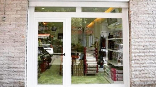 Salerno, furto nel negozio per animali