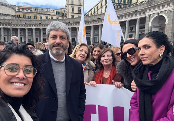 Assessora Claudia Pecoraro al presidio contro il Ddl sulla violenza sessuale “Senza consenso è stupro”