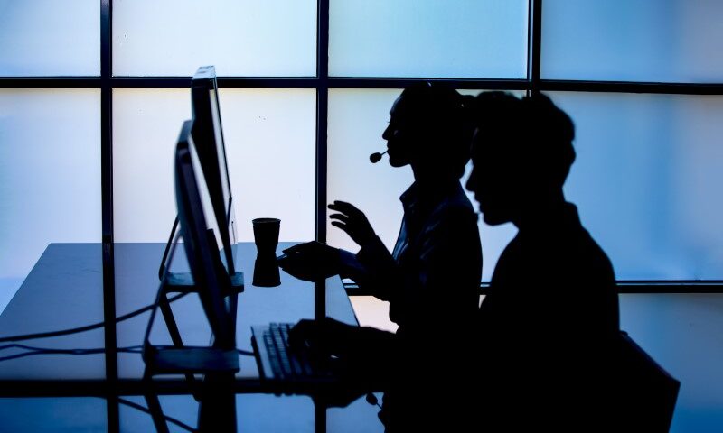 Difenditi così: la campagna AGCM e ARERA contro il teleselling