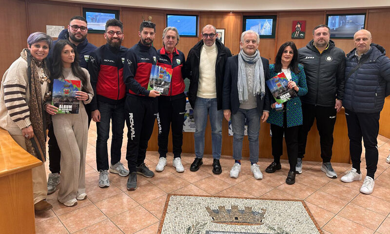 Presentato l’album delle figurine di Roccapiemonte