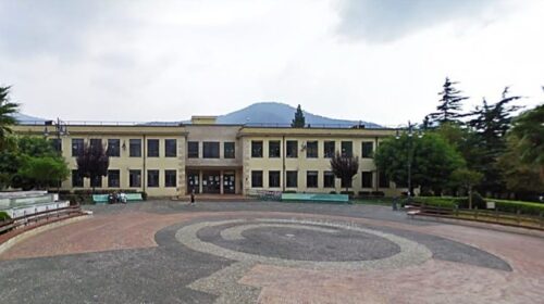 Vandali in azione a Siano: devastato l’istituto comprensivo