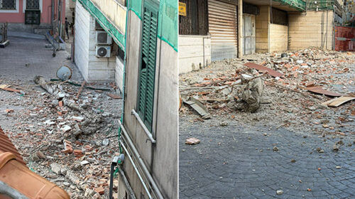 Crolla parte di un muro di edificio della Provincia di Salerno a Marina di Vietri sul Mare