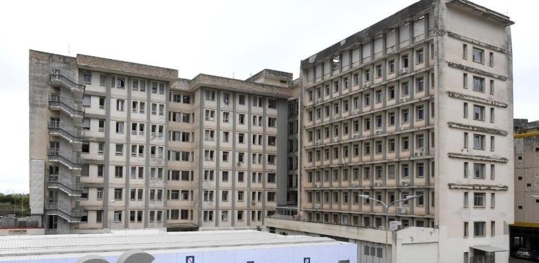 Salerno, allarme scabbia al “Ruggi”: otto casi