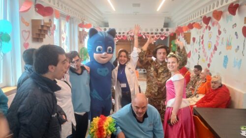 A Villa dei Fiori il Carnevale diventa emozione:  pazienti stanchi ma felici dopo una mattinata di festa e condivisione