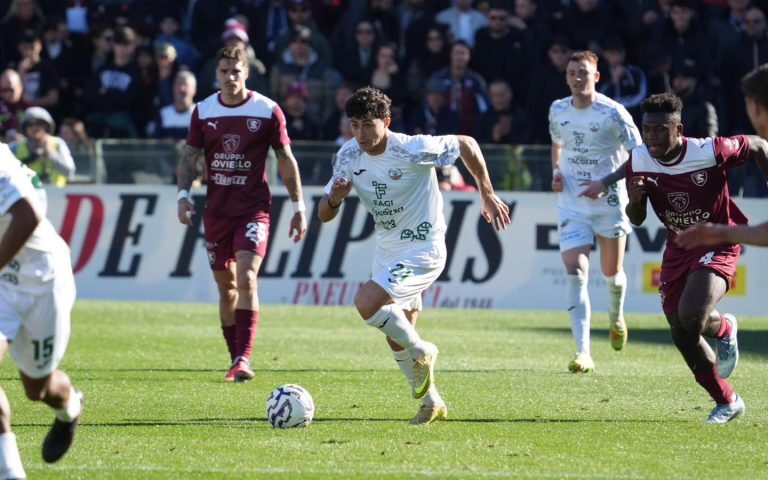 Figuraccia Salernitana, il Monopoli sbanca l’Arechi