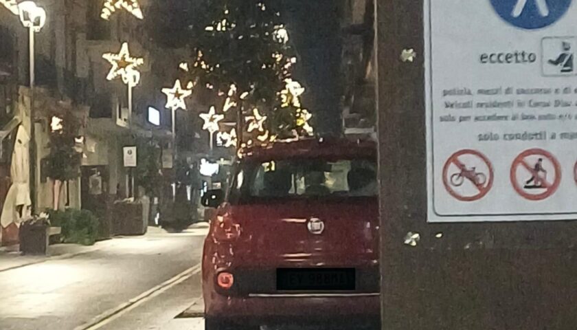 Mercato San Severino, mezzi off limita sul corso pedonale: ripresi dalla videosorveglianza e multati