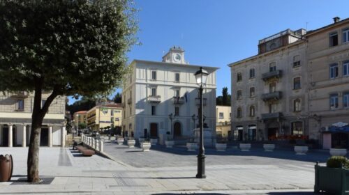 Vallo della Lucania, principio d’incendio nel Comune: intervento dei Vigili del Fuoco