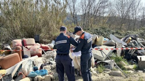 Centola, sequestrata area trasformata in discarica abusiva: otto indagati