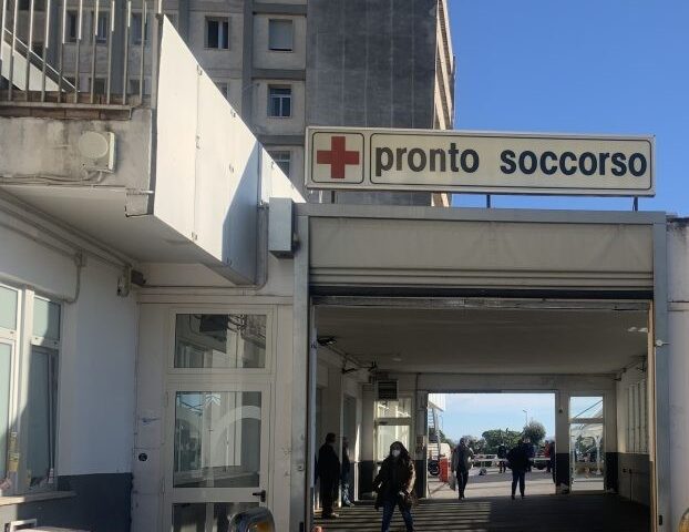 Video in corsia al Ruggi di Salerno: operatori convocati dal consiglio disciplinare