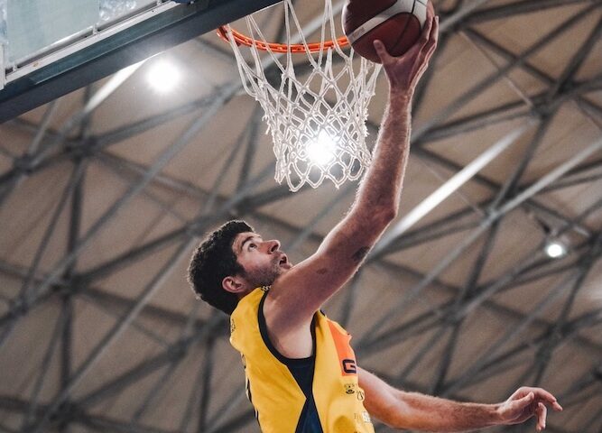 La Givova Scafati doma Cividale, la corsa verso la vetta continua