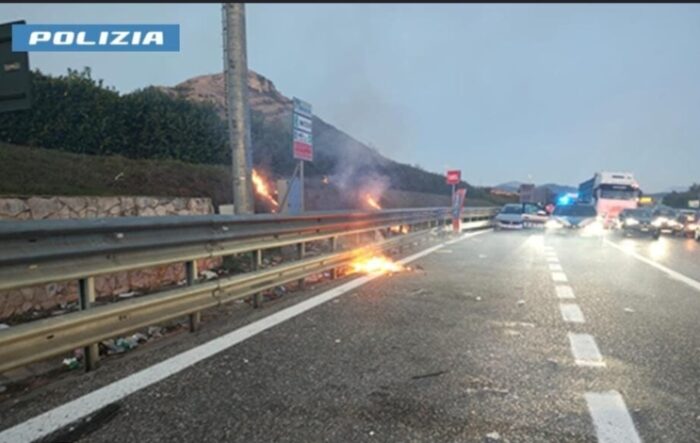 Scontri tra tifosi sull’autostrada del Mediterraneo nel Vallo di Diano