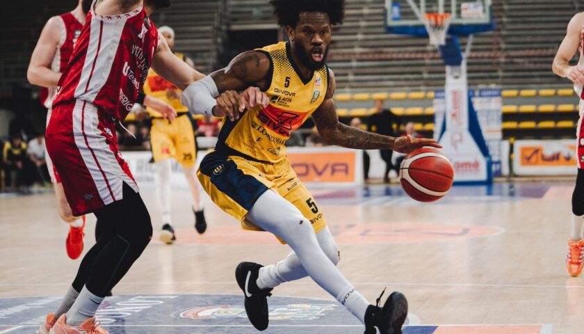 Givova Scafati a Torino a caccia del colpo