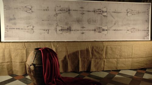 Ad Eboli in esposizione una riproduzione della Sacra Sindone