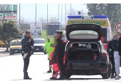 Travolta e uccisa sulla Statale 18: s’indaga sulla morte della 34enne