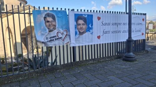 Dolore per l’addio al 17enne morto a Roccapiemonte