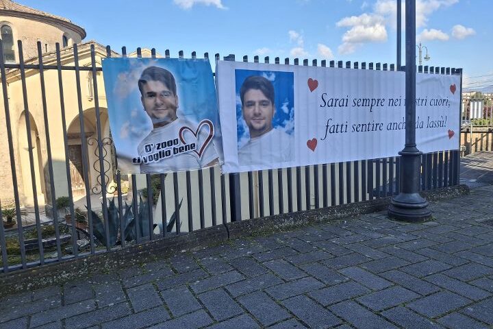 Dolore per l’addio al 17enne morto a Roccapiemonte