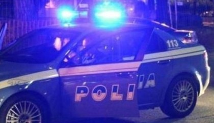 Sarno, tentato furto d’auto nel centro cittadino: ladri messi in fuga dalle urla dei residenti
