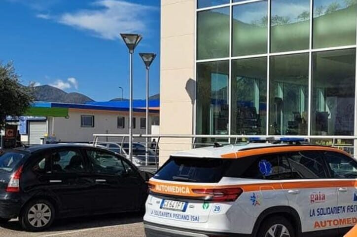 Malore nell’Autogrill sul raccordo Salerno-Avellino,  morta una donna