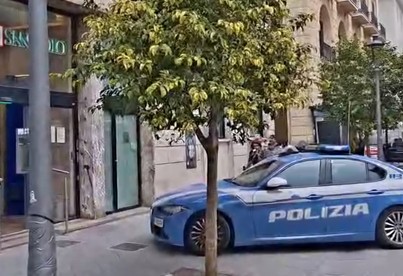 Salerno, sventata truffa in banca sul Corso Vittorio Emanuele, arrestati