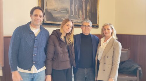 Cava de’ Tirreni, sottoscritta  la concessione di affidamento della gestione della piscina comunale