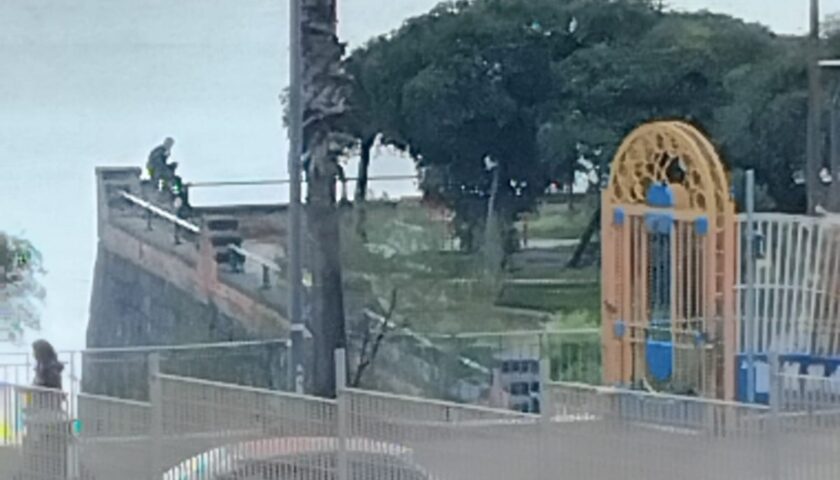 Salerno, persone nella zona interdetta a Torrione: la denuncia