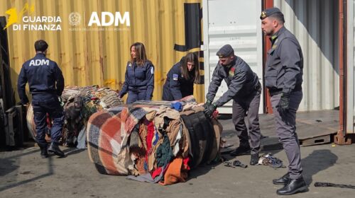 Sequestrati nel Porto di Napoli oltre 130 Tonnellate di rifiuti tessili diretti in Nigeria