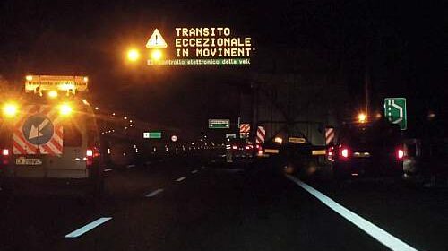 Salerno, trasporto eccezionale nella notte: divieti e percorso