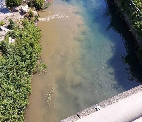 Inquinamento fiume Sarno, sigilli a un’azienda di macellazione