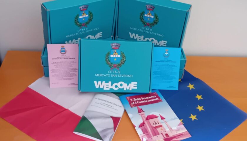 LA COSTITUZIONE ITALIANA ED UNA FIABA: GLI AUGURI SPECIALI DEL SINDACO DI MERCATO SAN SEVERINOAI NUOVI NATI