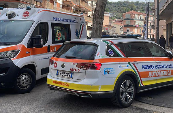 Incidente stradale, feriti mamma e figlia di 3 anni