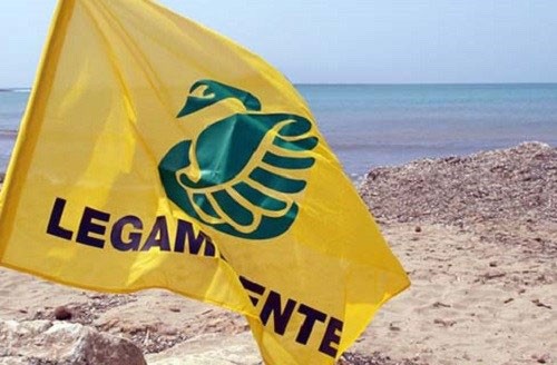 Legambiente Salerno, pulizia spiagge e iniziative per bambini sul Lungomare Colombo