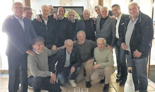 Salerno, festa per gli 80 anni dell’ex arbitro internazionale di calcio Pierino D’Elia