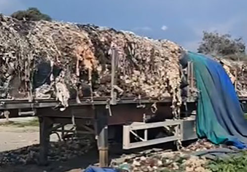 Rimorchio tra Pontecagnano e Salerno pieno di rifiuti, Borrelli: cancerogeni ed ecotossici