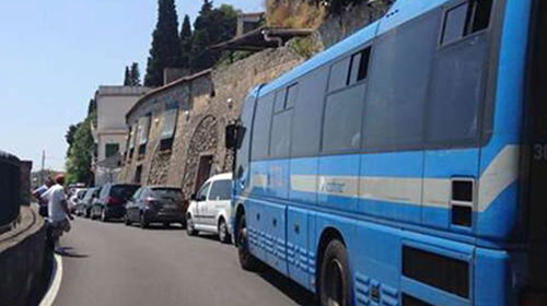 Autisti Sita aggrediti da automobilista a Conca dei Marini