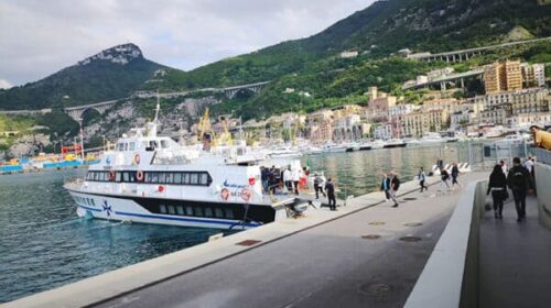 Salerno, Vie del Mare bloccate e sindacati infuriati: situazione gravissima e inaccettabile Salerno, Vie del Mare bloccate e sindacati infuriati: situazione gravissima e inaccettabile