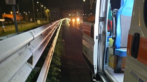 Tamponato mentre controlla il motore in autostrada: 58enne in prognosi riservata