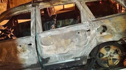 Auto Agroforestale distrutta dalle fiamme a Sarno, il sindaco: “Un episodio grave”