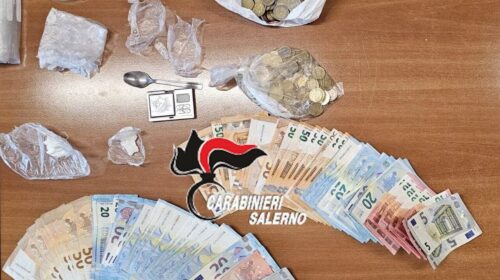 Trovato con cocaina e soldi in casa, 29enne di Scafati nei guai