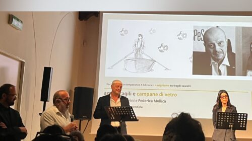 Salerno, successo per “fragilità e campane di vetro”