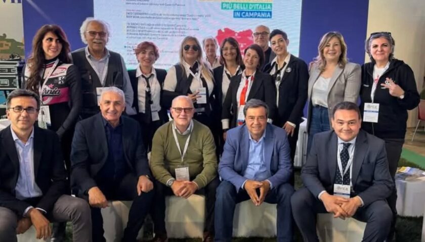 Grande partecipazione al convegno sui “Borghi più belli d’Italia” in Campania: presentato il progetto innovativo di mototurismo “Donne in Moto nei Borghi”