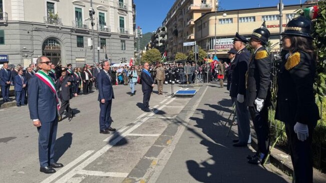 Salerno, cerimonia per la “Liberazione”: corone d’alloro, messaggio ai giovani e Medaglia a Olevano