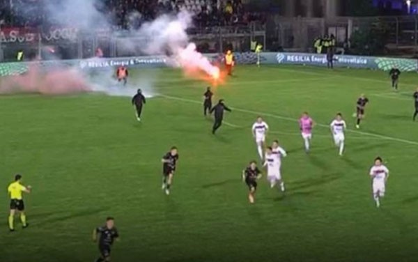 Incidenti a Monopoli, il Foggia rischia porte chiuse allo Zaccheria o campo neutro con la Salernitana