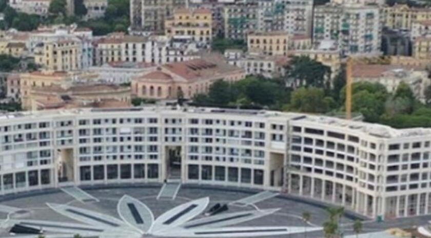 Salerno, a piazza della Libertà il flash mob per il riciclo di carta e cartone