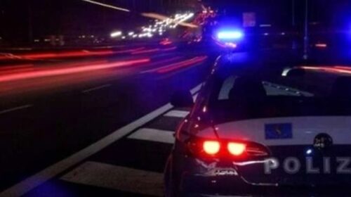 Uomo in coma nell’auto in autostrada: salvato da 2 poliziotti della Stradale di Angri