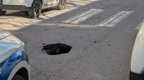 Salerno, voragine sul Lungomare Colombo: tragedia sfiorata davanti al Polo Nautico