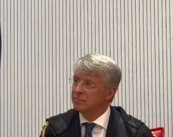 Salerno, l’insediamento di Cantone in Procura: “Attenzione sulla criminalità organizzata e ai fenomeni di infiltrazione nel tessuto economico e sociale del territorio”