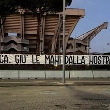 “Giù le mani dalla Salernitana”, messaggio dei tifosi a De Luca