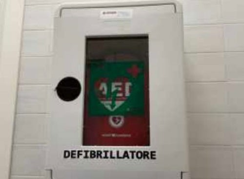 Giovi diventa cardioprotetta: defibrillatore semiautomatico donato all’oratorio