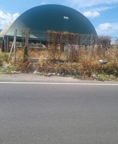 Il Palatenda di via Tricino resta chiuso a Scafati: struttura pubblica nel degrado. La denuncia di Grimaldi e Velardo del Pd