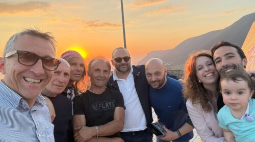 Trentinara. La “Terrazza del Cilento” diventa pittura: Fernando Mangone e la nascita luminosa di Afrodite Trentinara. La “Terrazza del Cilento” diventa pittura: Fernando Mangone e la nascita luminosa di Afrodite
